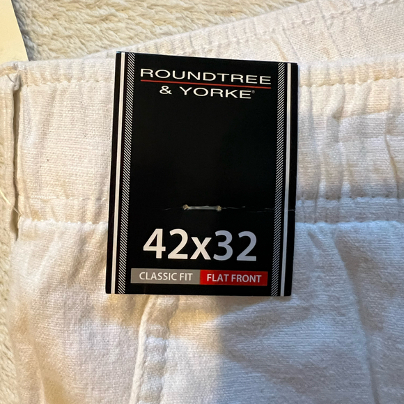 New Roundtree & Yorke Classic Fit Flat Front Pants White size W42x32L - Picture 4 of 8